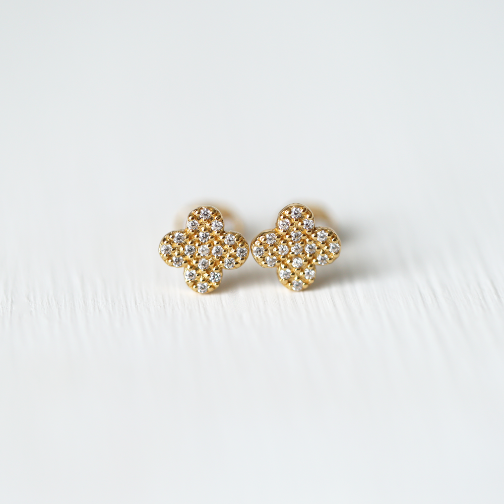 Studs MILA